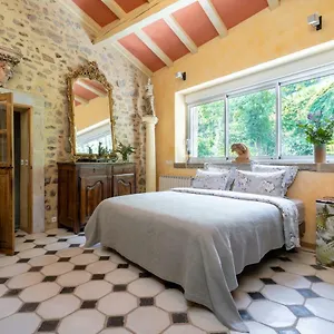 https://la-maison-de-raphael.hotels-rhonealpes.com